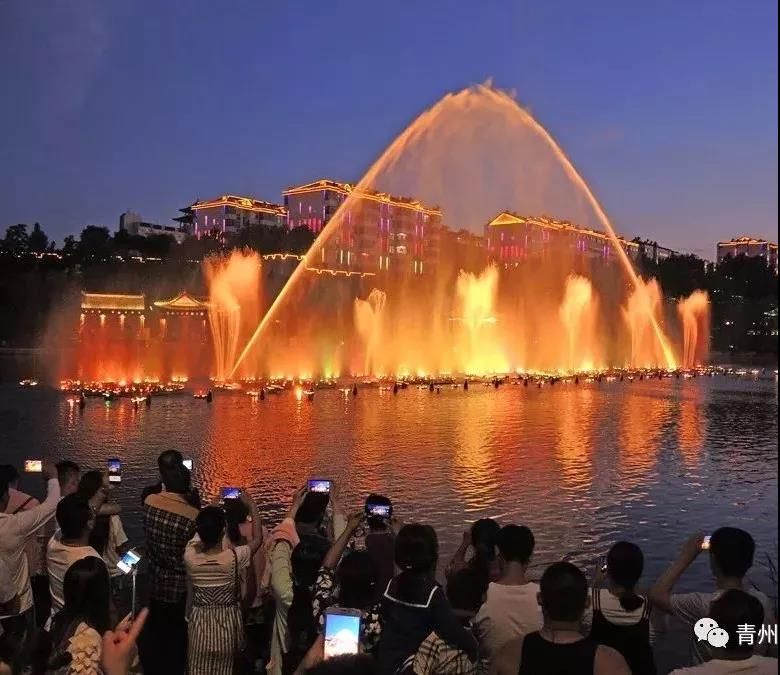 南阳河音乐喷泉开放时间修改通知