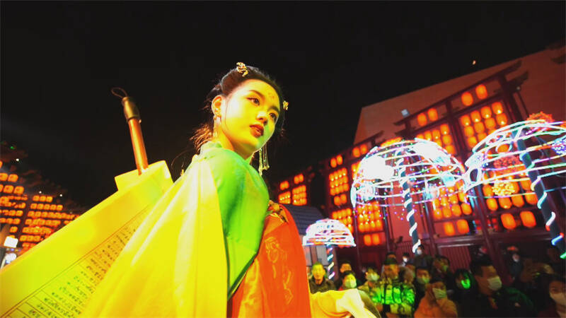 青州不夜城的传统灯光秀你看过了吗？
