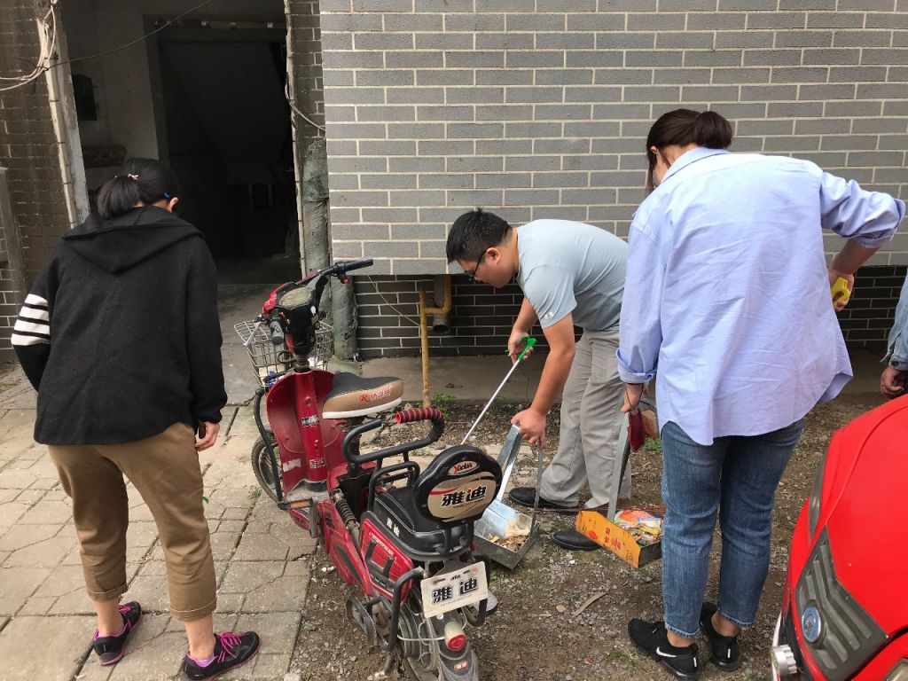 青州旅游发展委员会全员出动打扫卫生助力国家卫生城市复检工作
