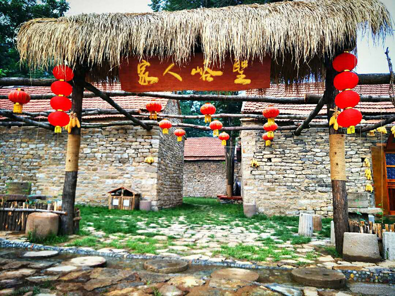 来青州旅游不知道去哪里？ 圣峪口村欢迎你！