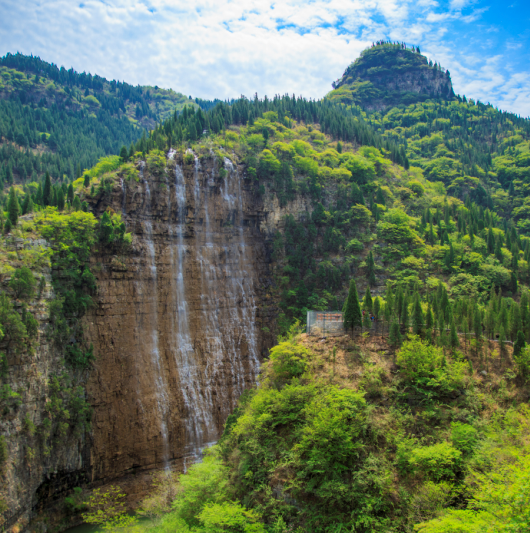 青州十景|天雨击鼓，远眺连绵山峦 俯瞰亭下深潭碧水