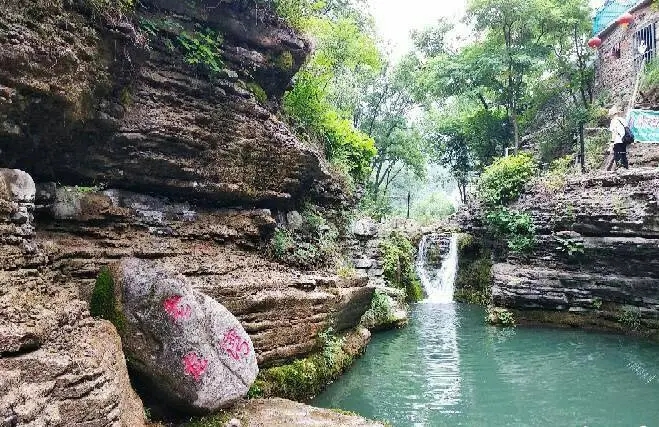 忍不住为青州北崔崖赋诗一首