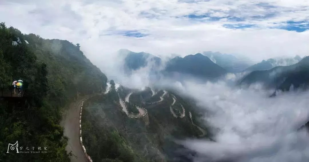 让心化作山间那自由飘逸的云雾