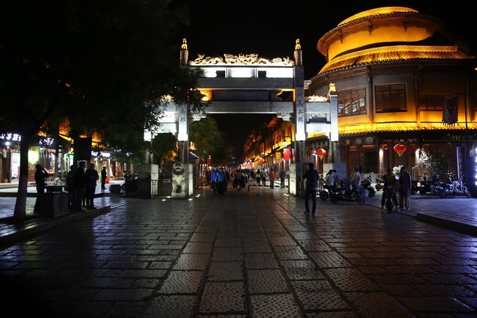 青州古城夜景.jpg