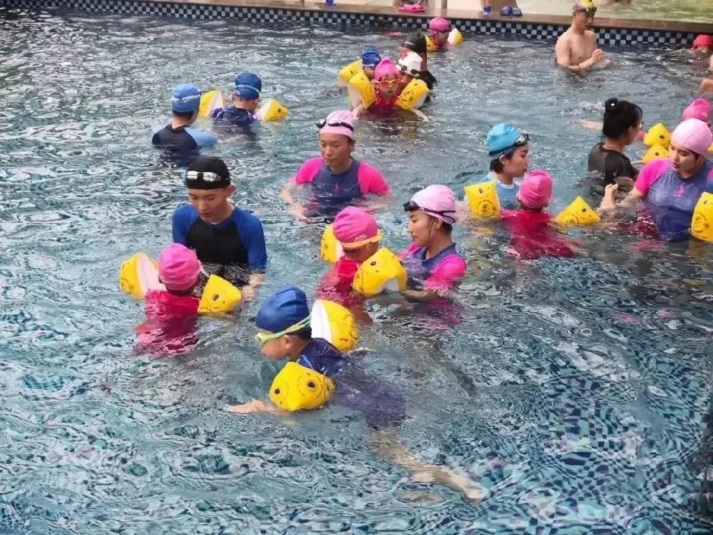 江南温泉室外水上乐园