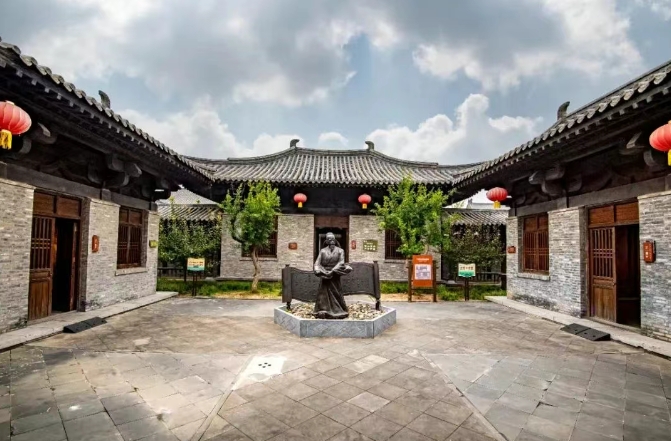 李成纪念馆